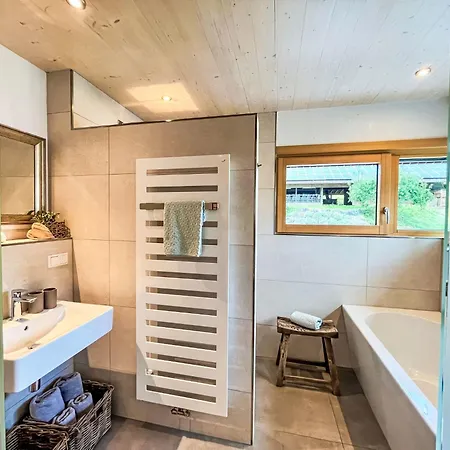 Kinast - Hft201 By Interhome *