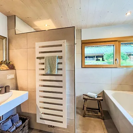 Kinast - Hft201 By Interhome *